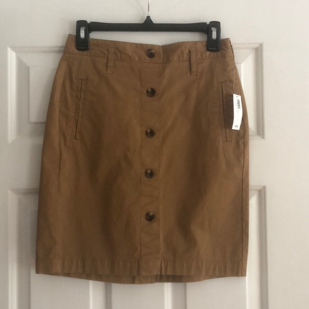 Old Navy pencil skirt... brand new with tags!